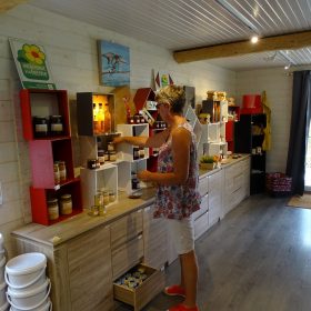 Miel-Direct mise en rayon à la boutique (circuits courts)